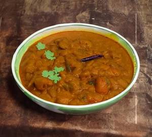 Dal Bhukara