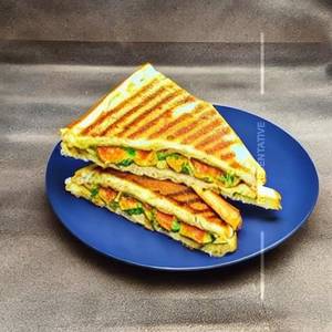 Tomato Omlette Sandwich
