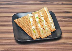 Makhani Paneer Marine Sandwich