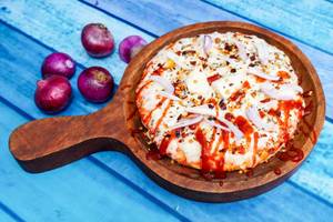 Onion Tomato Pizza