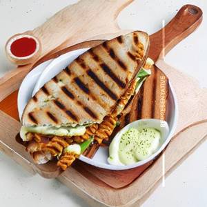 Tandoori Corn & Paneer Grilled Sandwich