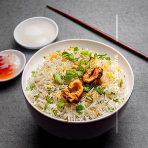 Burnt Garlic Egg Fried Rice