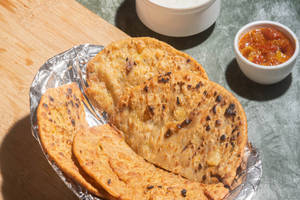Paneer Paratha Served With Curd & Pickle 2pcs