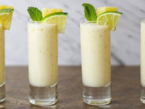 Pineapple Shake