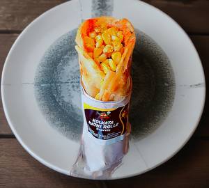 Cheesy Corn Salsa Kathi Roll