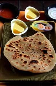 Aachari Aloo Paratha