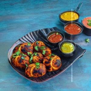 Cheese & Corn Tandoori Peri Peri Momos