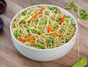 Veg Hakka Noodles