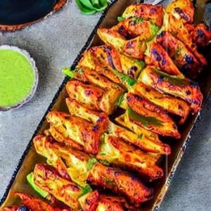 Chicken Masala Tikka Garlic Bread