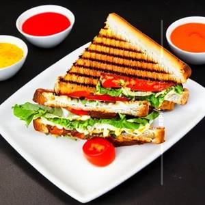 Club Veg Crunchee Grilled Sandwich