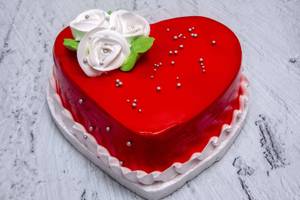 STRAWBERRY CAKE