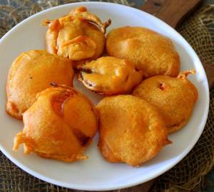 Onion Bajji( 4 Pieces )