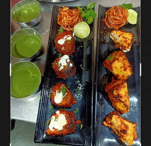 Chicken Lasooni Kabab (6pcs)