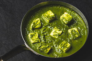 Lehsuni Palak Paneer