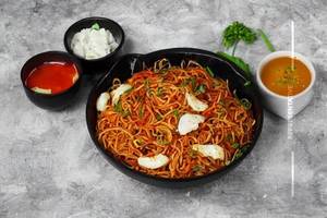 Schezwan Egg Fried Noodles