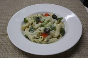 Veg Penne Pasta In Alfredo Sauce