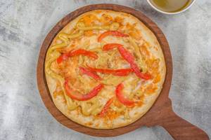 Onion Tomato Pizza