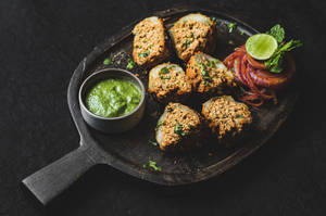 Bharwan Tilwale Tandoori Aloo