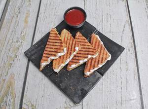 Veg Cheese Corn Grilled Sandwich