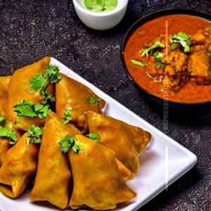 Samosa Ragda (Masala)