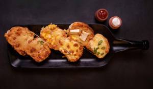 Assorted Garlic Bread