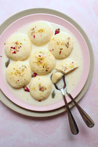 Rasmalai (2Pcs)