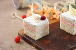 Rose Litchi Pastry