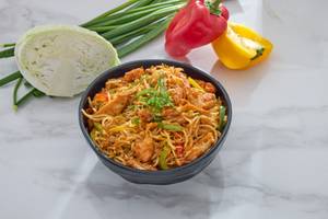 Schezwan Noodles (Chicken)