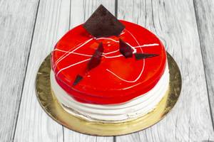 Strawberry cake                                                   