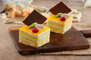 Mango Kiwi Pastry