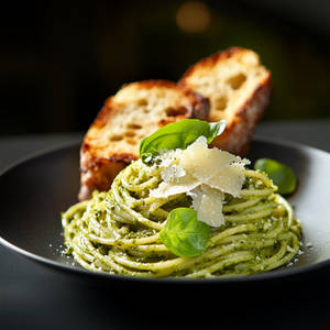 Basil Pesto Pasta (Spaghetti)