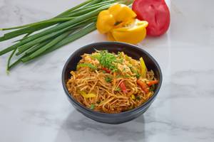 Schezwan Noodles (Veg)
