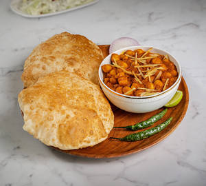 Delhi Style Chole Bhature
