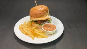 Bar-b-q Chicken Burger With Fries