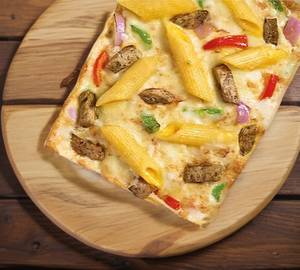 White Sauce Chicken Penne Pasta (Serves-2)