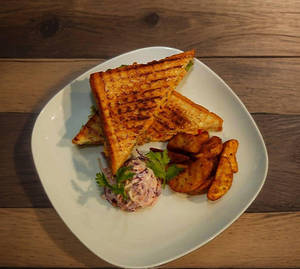 Barbeque Chicken Loaded Sandwich