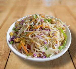 Hakka noodles veg                                                                   