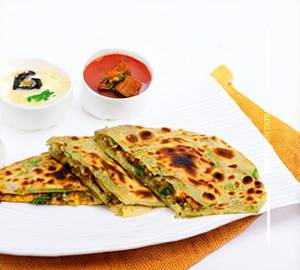 Paneer Pyaz Egg Paratha