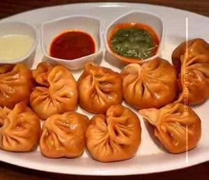 Gravy veg momos