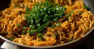 Wai Wai Noodles Pork (750.ML)