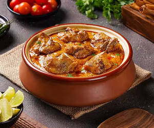 Chicken Korma ( 3 Pcs Boneless)