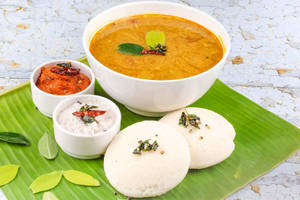 2 Idli 1 Vada With Ghee