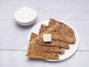 Aloo Paratha With Dahi