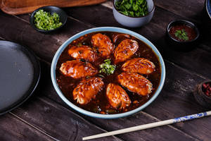 Hot Garlic Fire Sauce Paneer Momo