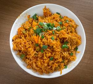 Schezwan fried rice chicken                                                              