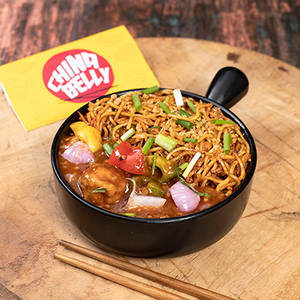 Hot Garlic Noodles with Schezwan Chicken Bowl