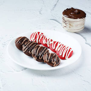 Red Velvet + Chocolate Overload (6 Pcs)