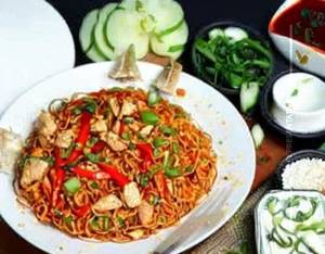 Chilli Garlic Chicken Noodles