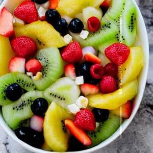 Freah Garden Salad With Fruit Cocktail