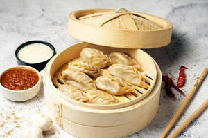 Mushroom Onion Dumplings (Whole Wheat) [8 Pieces]